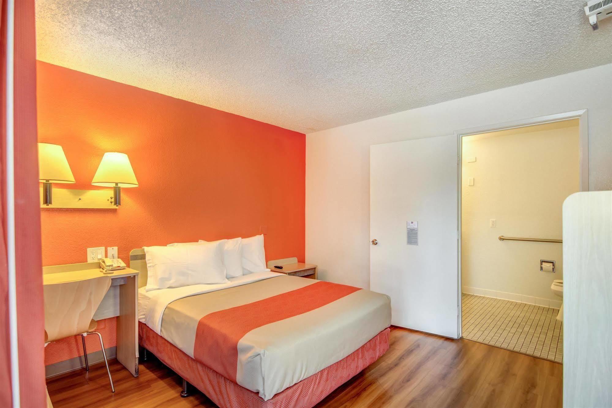 Motel 6-Stockton, Ca - North Lincoln Village Exterior photo